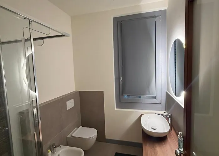 App Novara Centro Free Parking & Self Check In 24H Apartamento Novara